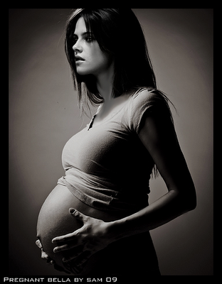 pregnantbella.png